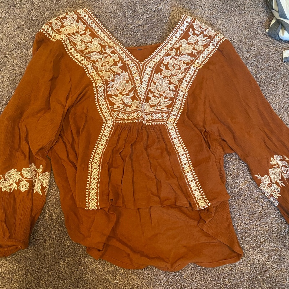 American Eagle super cute blouse. Fits s / m
